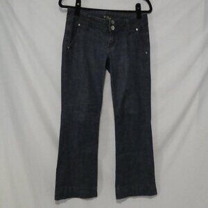 GUESS | size 27 | Classic Straight Leg Blue Jeans